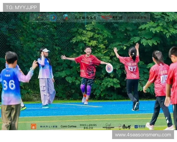 八方体育引领青少年体育运动热潮,促进青少年身心健康全面发展